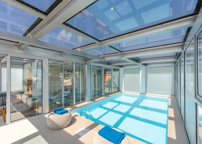 Penthouse Boa Vista - Private Pool & Sea Views *