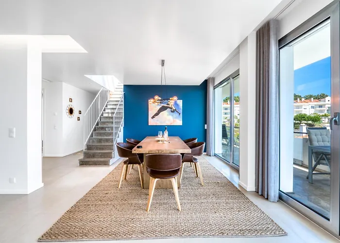 Penthouse Boa Vista - Private Pool & Sea Views *